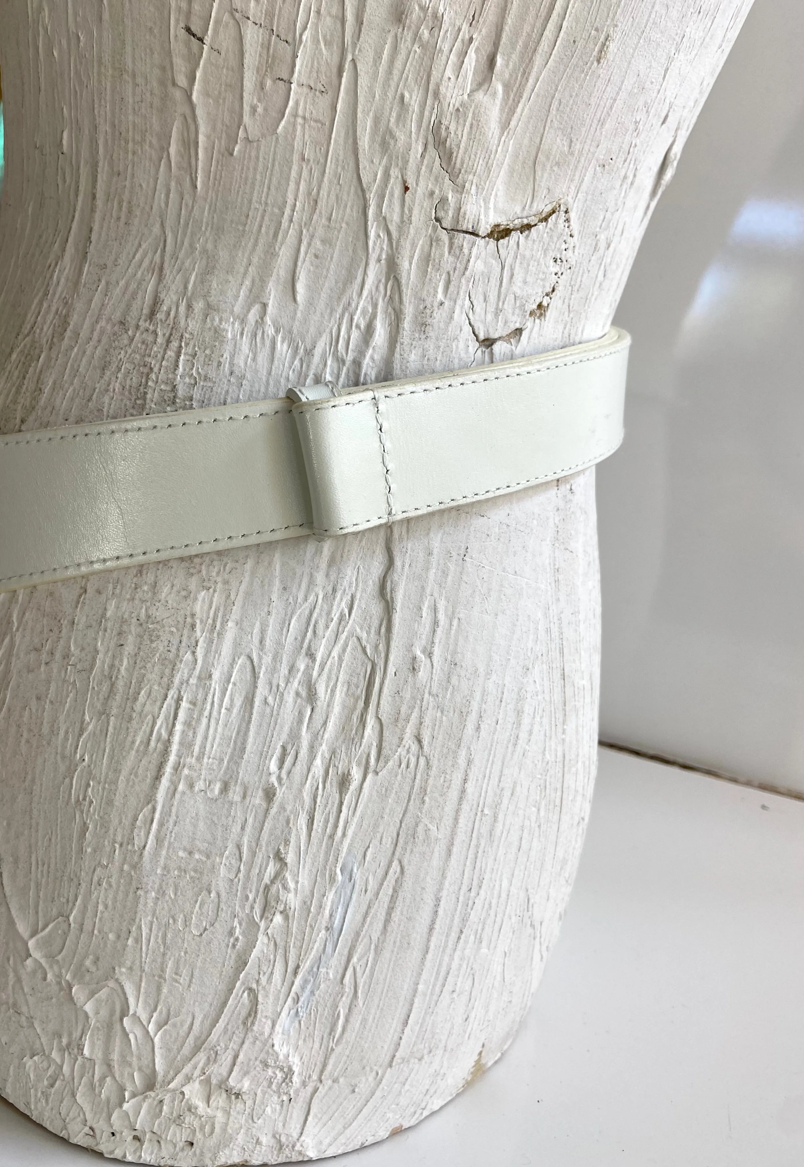 Big circle white belt