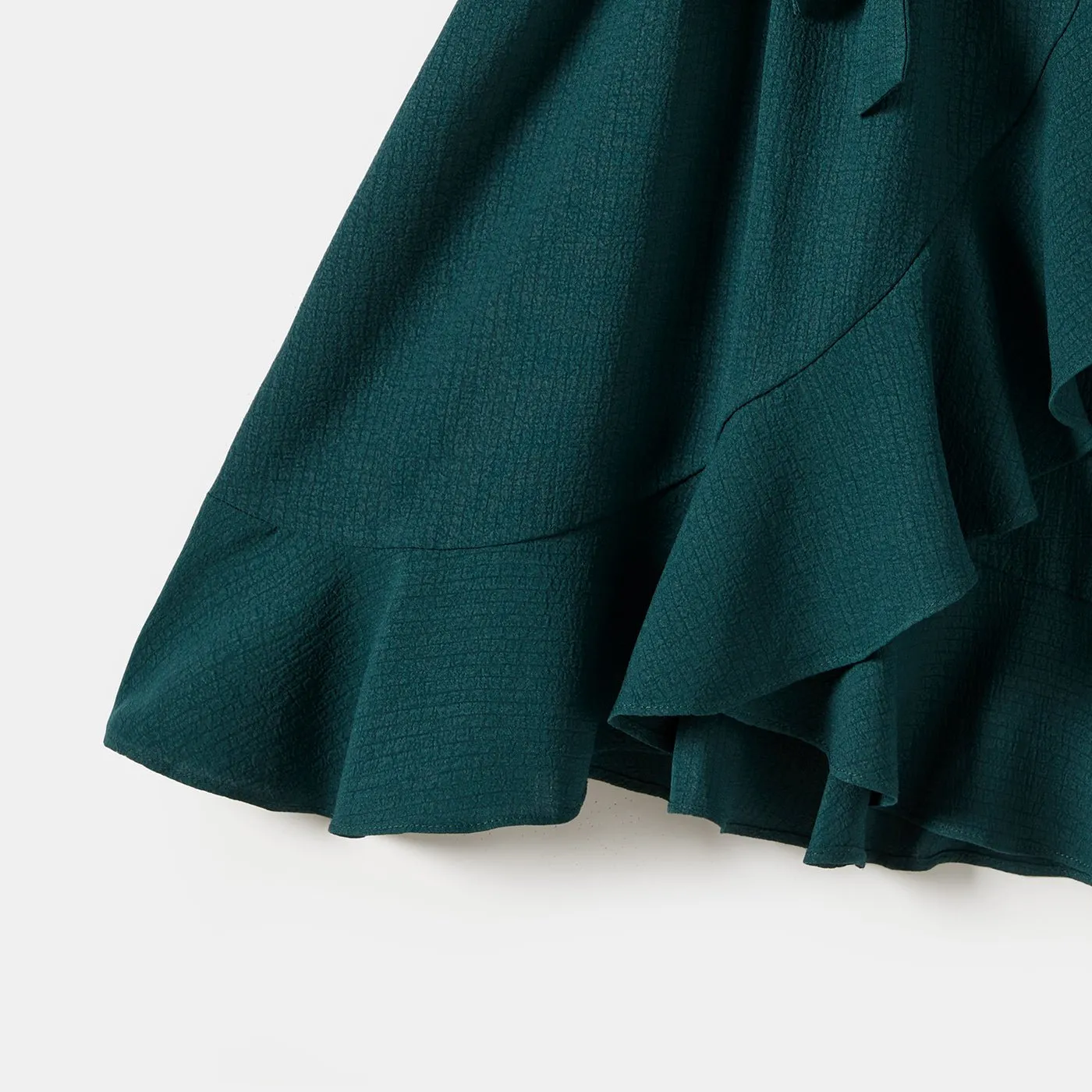 Family Matching Green Solid Color V-neck Belted Dresses And Color Block Short-Sleeved Tops Sets
