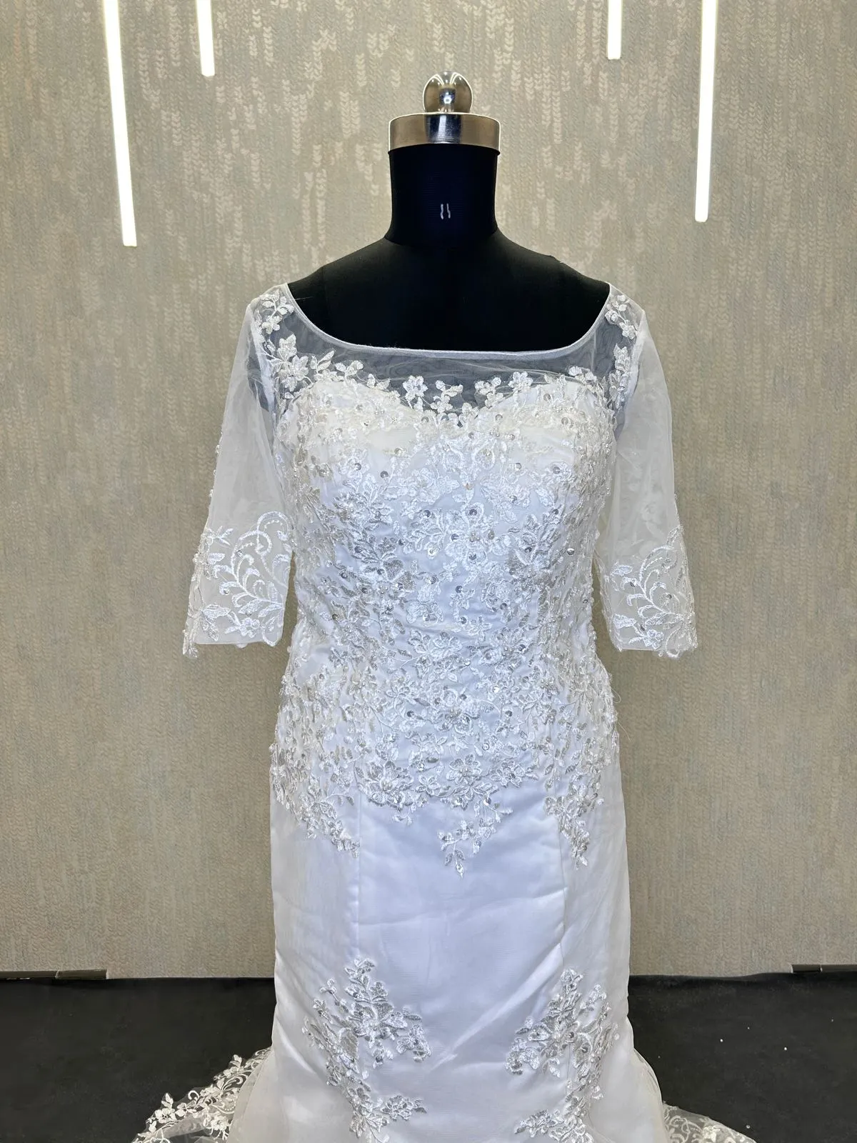 GownLink Bridal Mermaid Gown White Color 330XFM With Sleeves