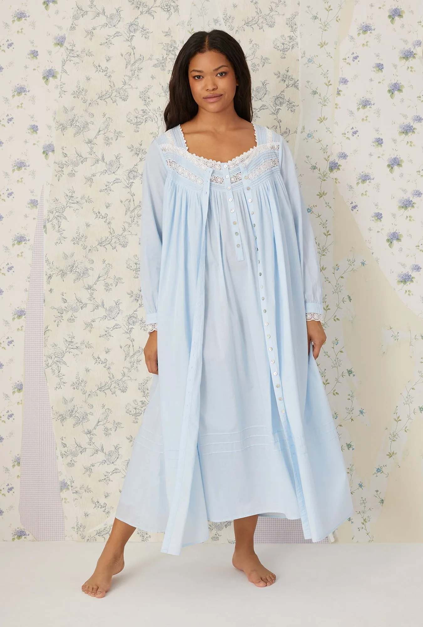Heirloom Dream Ballet Robe