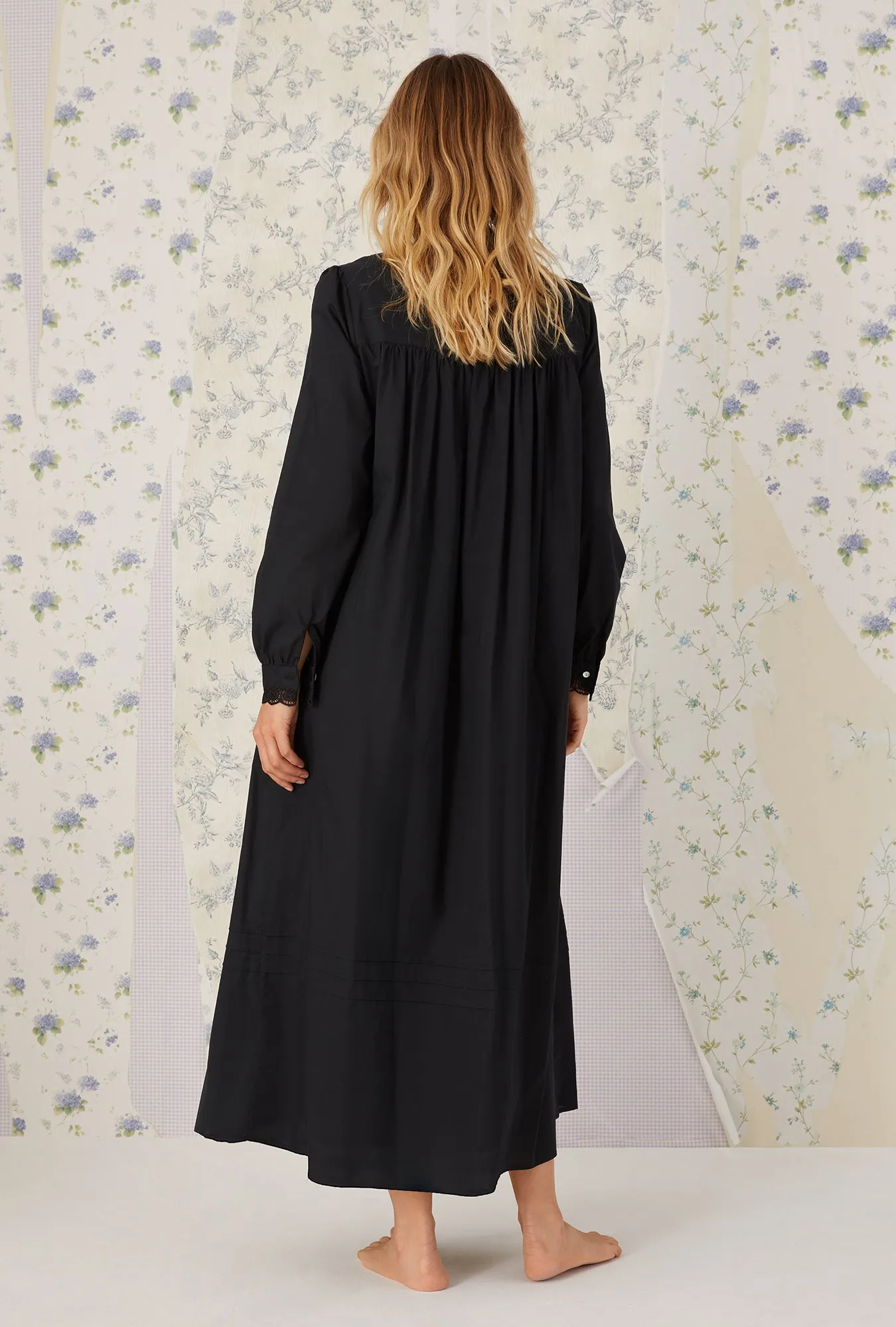 Heirloom Dream Ballet Robe
