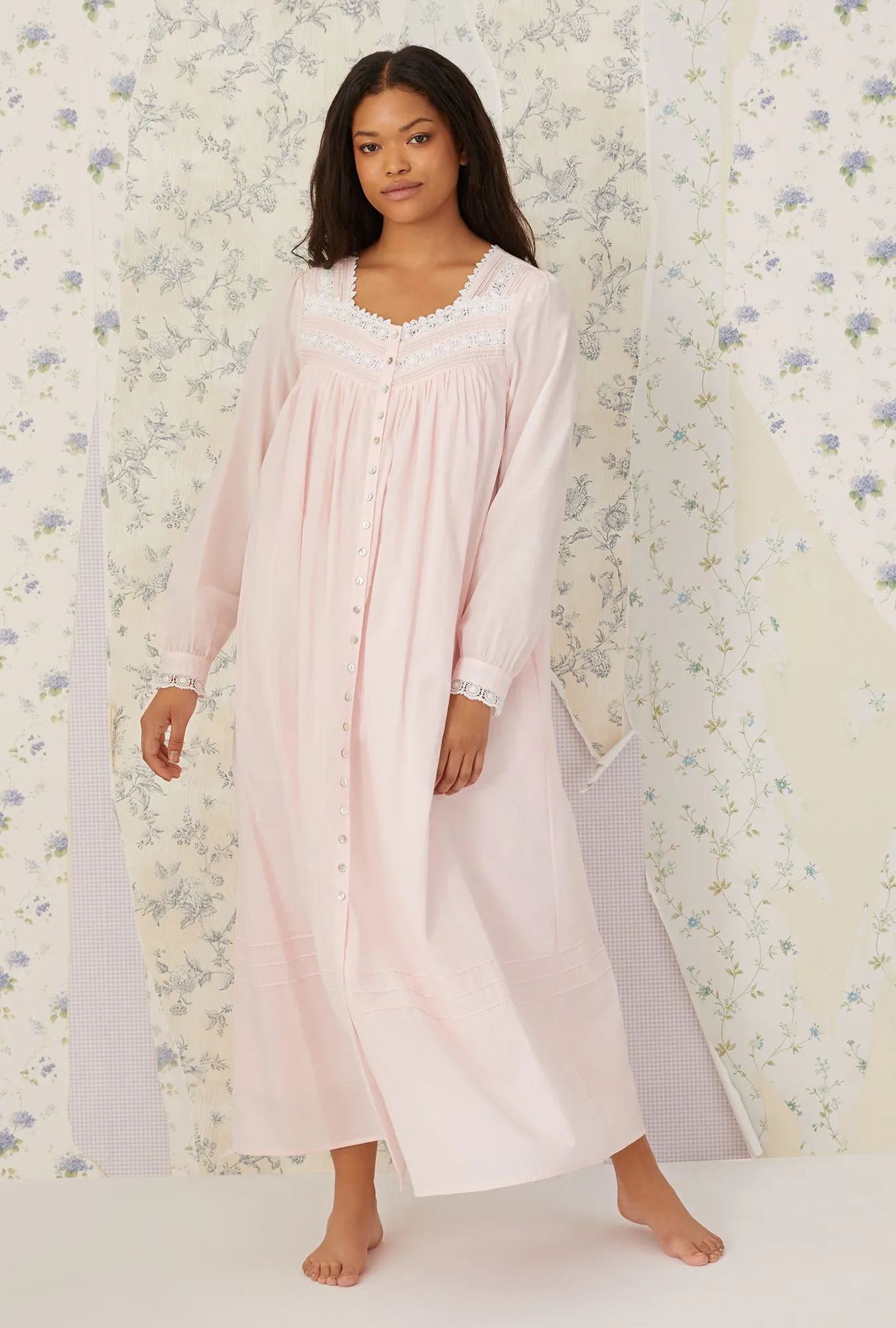 Heirloom Dream Ballet Robe