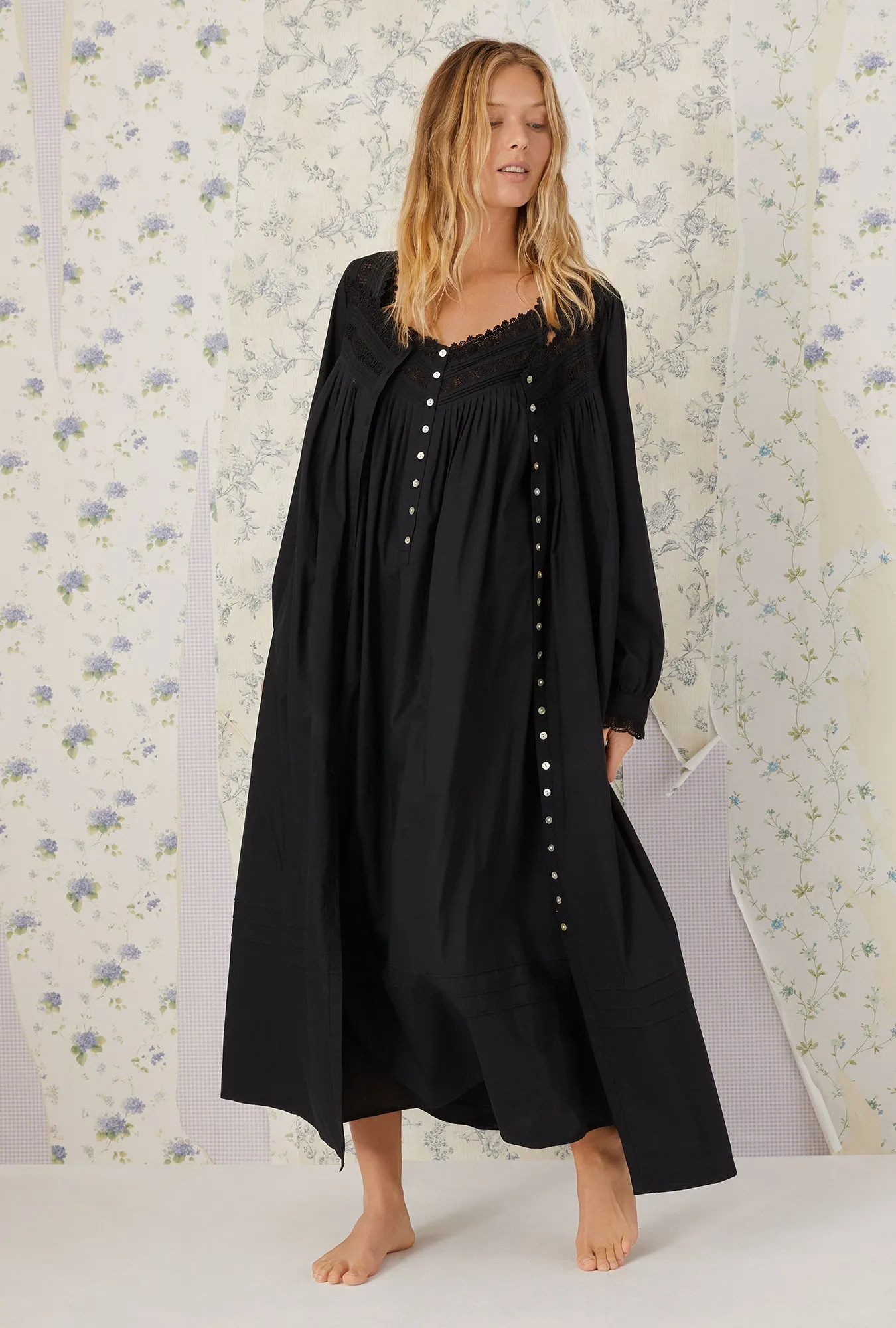 Heirloom Dream Ballet Robe