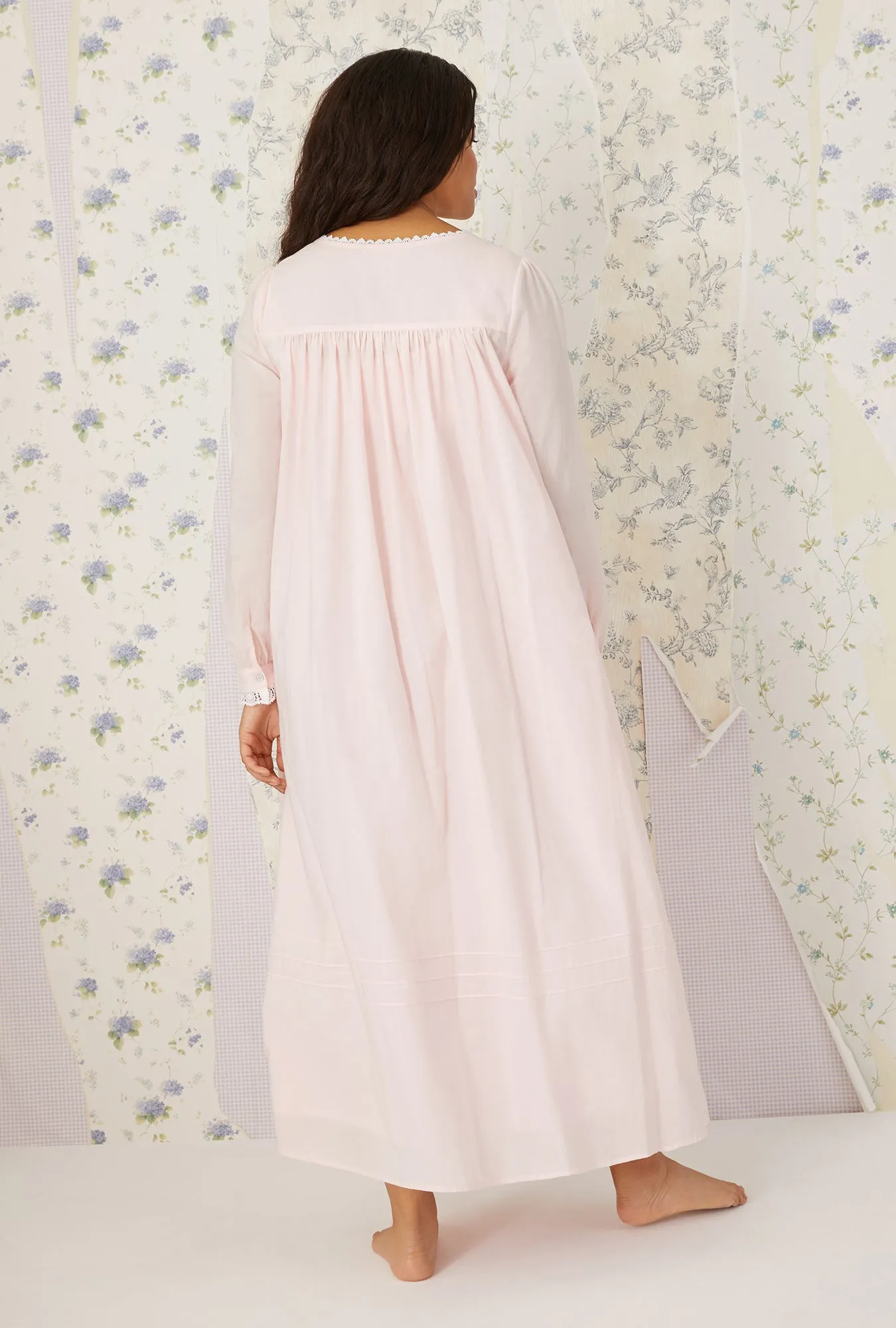 Heirloom Dream Ballet Robe