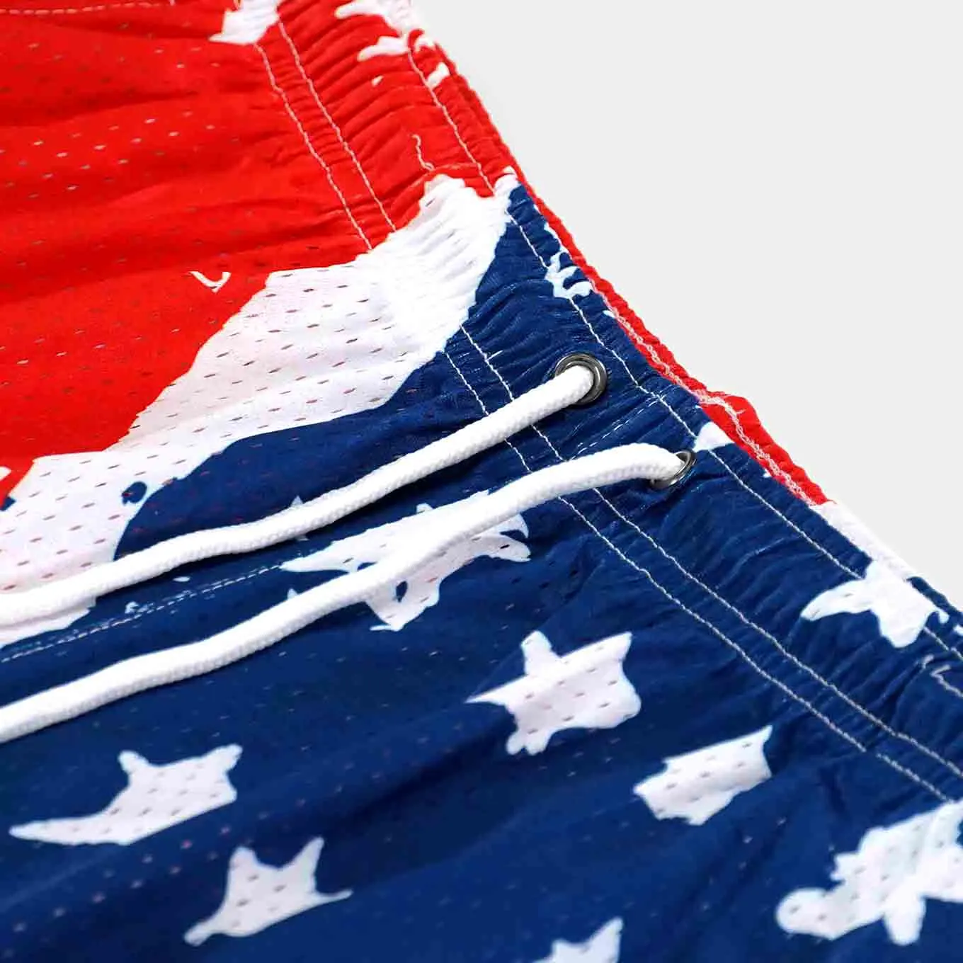 Watercolor USA Flag Shorts - 7"