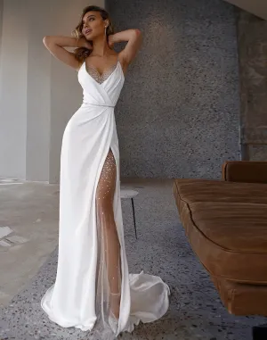 White Mermaid Wedding Dresses Soft Satin Beach Bridal Gowns V-Neck Spaghetti Straps Luxury Beading Princess Party Gowns